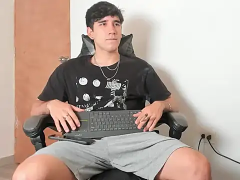 Snapshot of leo030809 chatting on February 9, 2026, 7:12 pm leo030809 online show from February 9, 2026, 7:12 pm