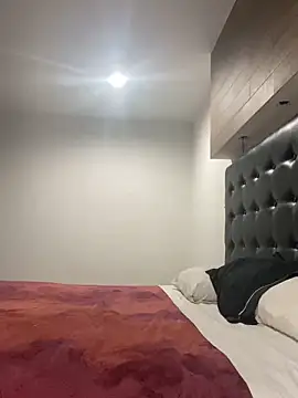 Effyvice13 online show from September 15, 2025, 6:36 am