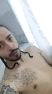 Snapshot of Donstark6669 chatting on March 7, 2025, 8:11 pm Donstark6669 online show from March 7, 2025, 8:11 pm