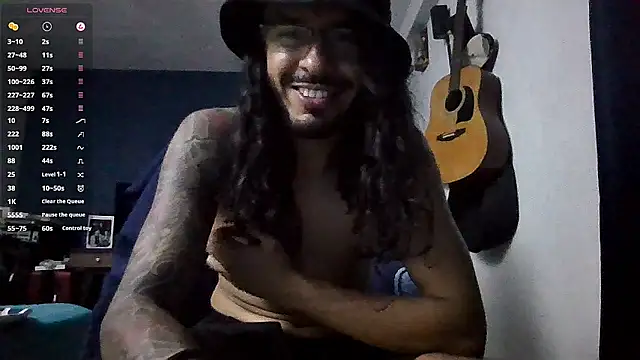 Snapshot of Donstark6669 chatting on September 20, 2025, 7:13 am Donstark6669 online show from September 20, 2025, 7:13 am