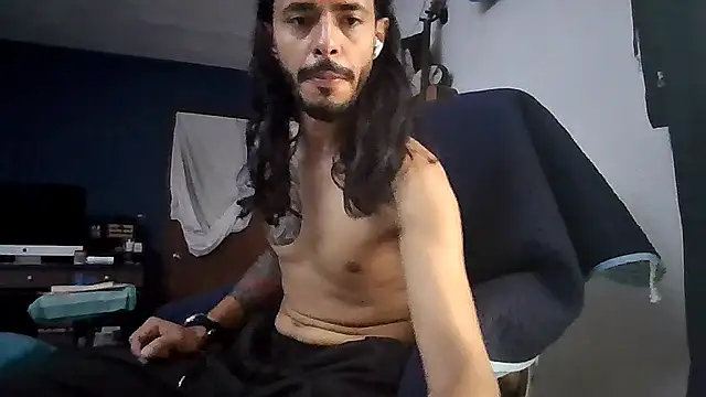 Snapshot of Donstark6669 chatting on October 26, 2025, 5:35 pm Donstark6669 online show from October 26, 2025, 5:35 pm