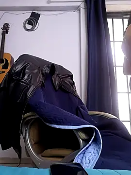 Snapshot of Donstark6669 chatting on February 14, 2025, 10:36 pm Donstark6669 online show from February 14, 2025, 10:36 pm