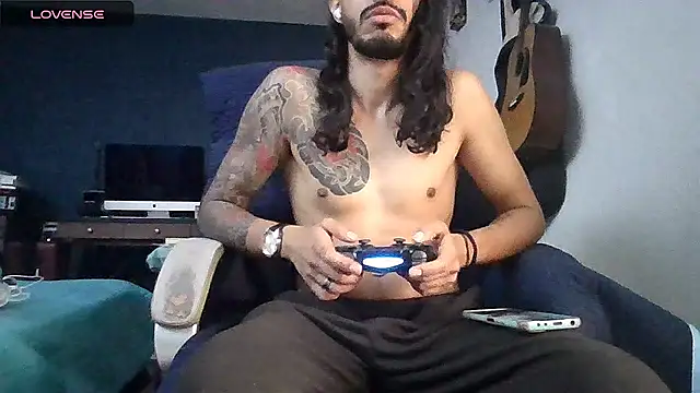 Snapshot of Donstark6669 chatting on October 28, 2025, 7:02 pm Donstark6669 online show from October 28, 2025, 7:02 pm