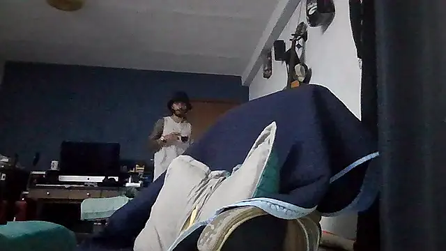 Snapshot of Donstark6669 chatting on October 5, 2025, 10:00 pm Donstark6669 online show from October 5, 2025, 10:00 pm