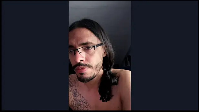 Snapshot of Donstark6669 chatting on March 16, 2025, 9:58 pm Donstark6669 online show from March 16, 2025, 9:58 pm