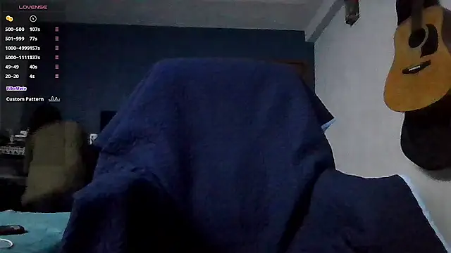 Snapshot of Donstark6669 chatting on October 7, 2025, 7:53 am Donstark6669 online show from October 7, 2025, 7:53 am