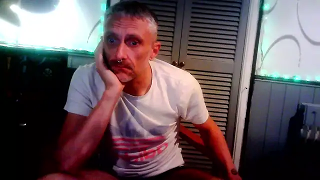 unclestefansdick online show from September 19, 2025, 2:15 am