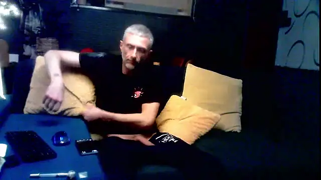 unclestefansdick online show from September 30, 2025, 8:48 pm