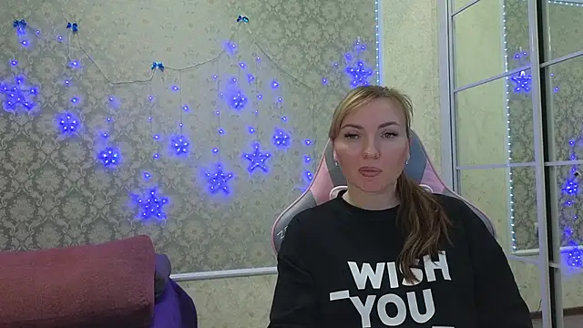 Snapshot of -DIVORA- chatting on February 21, 2025, 6:59 pm -DIVORA- online show from February 21, 2025, 6:59 pm