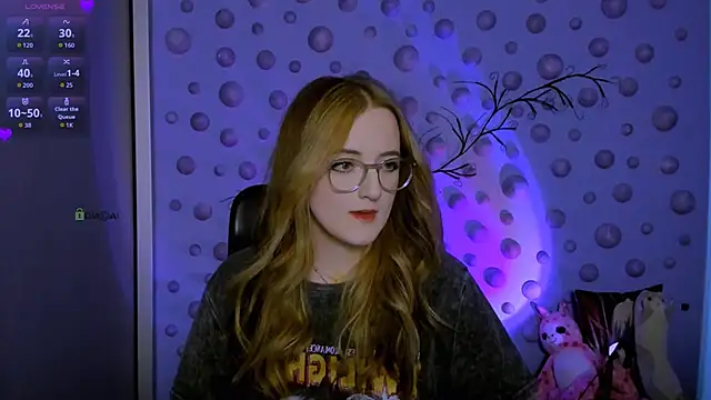 luna berryy online show from February 17, 2026, 8:17 pm