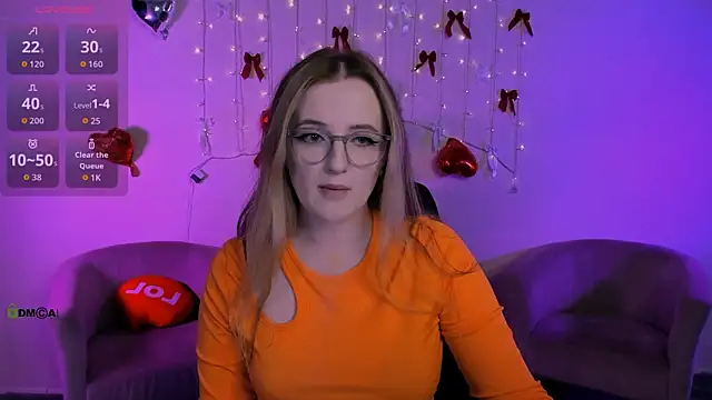 Snapshot of luna_berryy chatting on May 20, 2026, 6:49 pm luna berryy online show from May 20, 2026, 6:49 pm