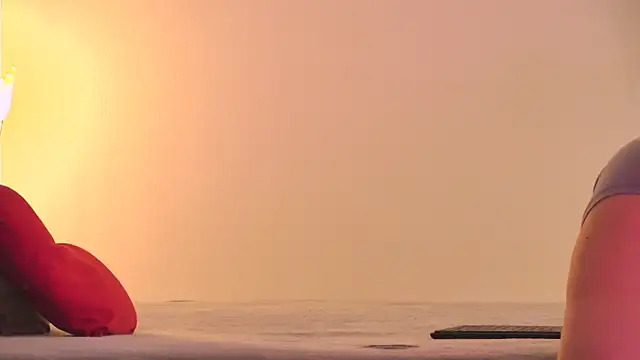 Snapshot of JennyPortman chatting on April 9, 2026, 3:19 am JennyPortman online show from April 9, 2026, 3:19 am