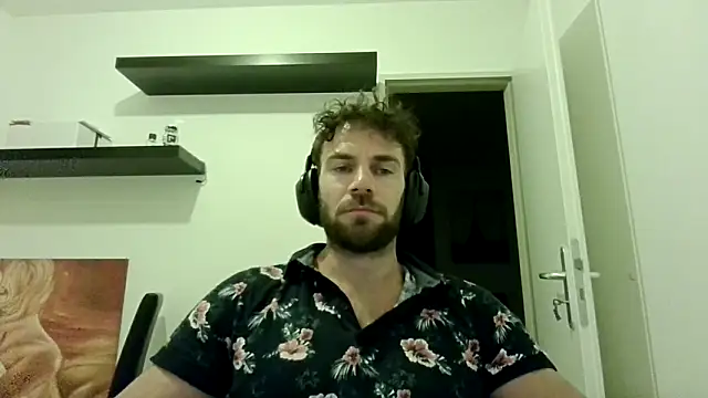Snapshot of alpha-hunk chatting on September 25, 2025, 7:09 pm alpha-hunk online show from September 25, 2025, 7:09 pm