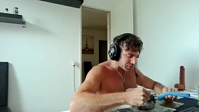 alpha-hunk online show from April 28, 2026, 1:48 pm