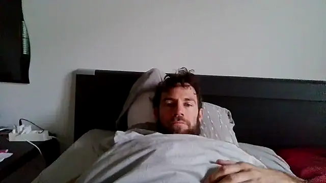 alpha-hunk online show from October 19, 2025, 7:22 am