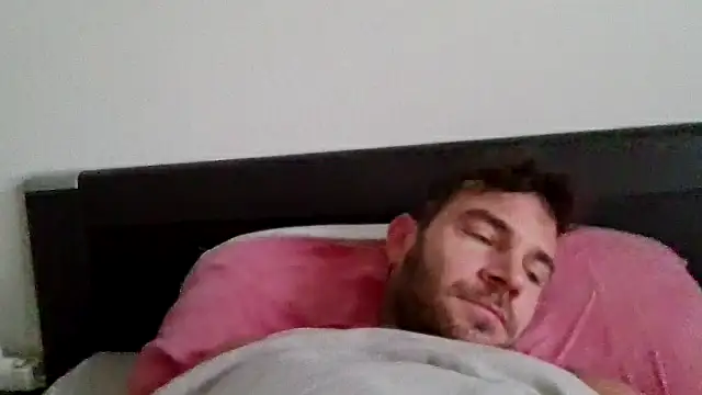 alpha-hunk online show from November 22, 2025, 8:46 am