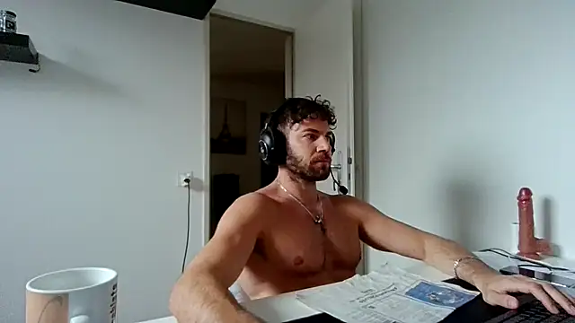 alpha-hunk online show from March 25, 2026, 12:37 pm