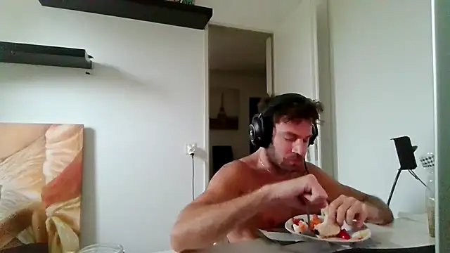 Snapshot of alpha-hunk chatting on July 1, 2026, 10:15 am alpha-hunk online show from July 1, 2026, 10:15 am