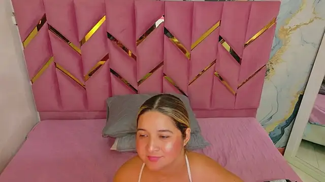 collegepawglovedaddy online show from April 10, 2026, 11:34 pm