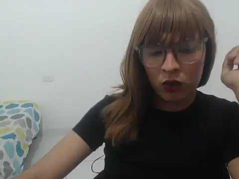 estefania224 online show from March 17, 2026, 11:24 am