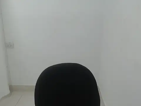 Snapshot of estefania224 chatting on February 8, 2026, 3:04 am estefania224 online show from February 8, 2026, 3:04 am