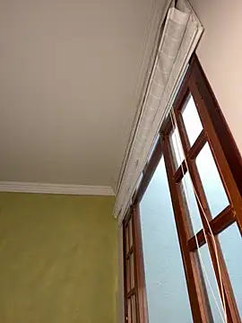 aurora divine online show from November 9, 2025, 1:15 pm