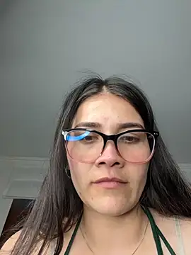 aurora divine online show from October 14, 2025, 11:04 pm