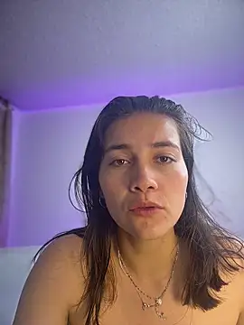 aurora divine online show from May 29, 2026, 8:59 pm