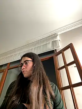 aurora divine online show from October 23, 2025, 11:03 pm