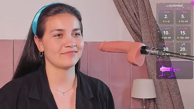 aurora divine online show from March 23, 2025, 1:20 am