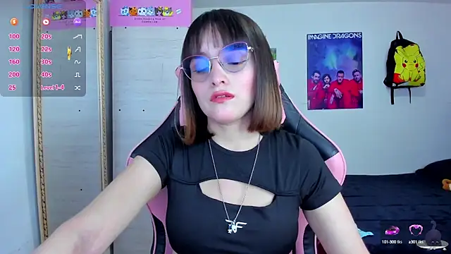 Lucyy-hess online show from October 9, 2025, 8:42 pm