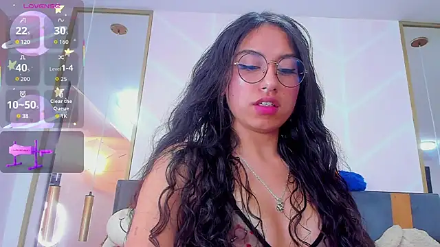 MadyJackson online show from October 10, 2025, 11:44 am