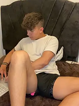 merlyn 00 online show from January 23, 2025, 9:50 pm