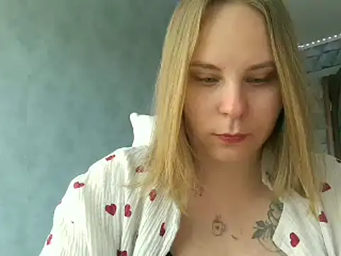 Thalia  Star online show from February 24, 2025, 9:53 am