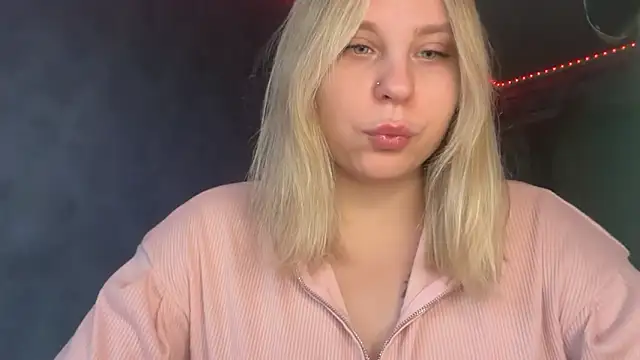 Thalia  Star online show from December 16, 2025, 8:51 am