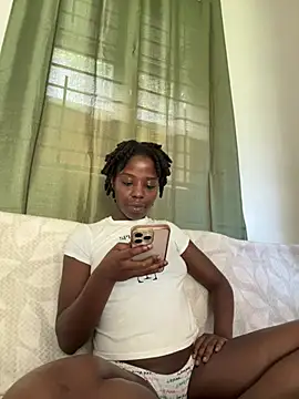 choclatepeaach online show from February 11, 2026, 1:00 pm