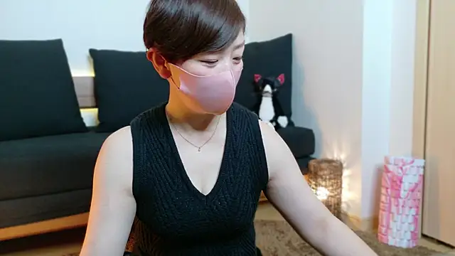 Snapshot of Risa_06 chatting on January 1, 2025, 12:11 pm Risa 06 online show from January 1, 2025, 12:11 pm