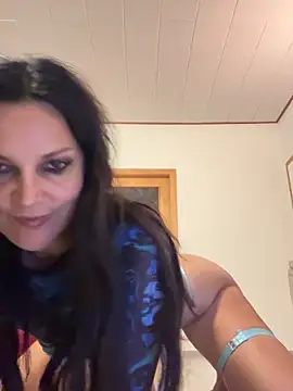 Snapshot of -OLYA- chatting on October 30, 2025, 1:59 am -OLYA- online show from October 30, 2025, 1:59 am