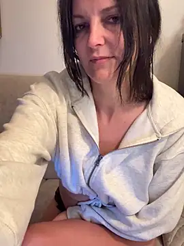 Snapshot of -OLYA- chatting on November 19, 2025, 3:06 am -OLYA- online show from November 19, 2025, 3:06 am