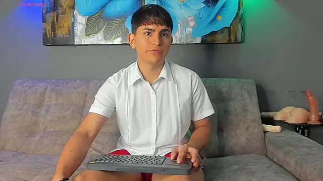 Lyam ap online show from December 4, 2025, 8:46 am