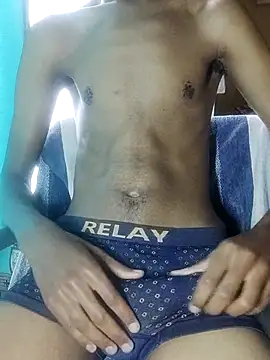 Snapshot of skinnybuddy chatting on November 19, 2025, 10:04 am skinnybuddy online show from November 19, 2025, 10:04 am