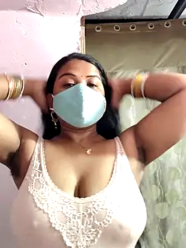 Snapshot of Dr_Chhaya chatting on April 20, 2026, 3:09 am Dr Chhaya online show from April 20, 2026, 3:09 am