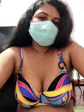 Snapshot of Dr_Chhaya chatting on May 13, 2026, 5:58 am Dr Chhaya online show from May 13, 2026, 5:58 am