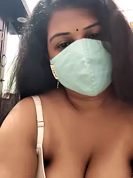 Snapshot of Dr_Chhaya chatting on May 15, 2026, 9:29 am Dr Chhaya online show from May 15, 2026, 9:29 am
