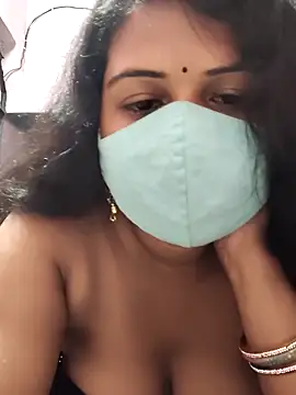 Snapshot of Dr_Chhaya chatting on May 3, 2026, 10:09 am Dr Chhaya online show from May 3, 2026, 10:09 am