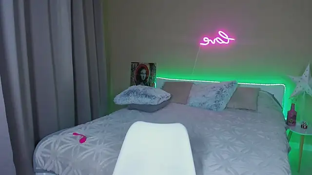 Monica Smash online show from January 14, 2025, 4:29 pm