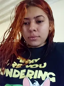 Snapshot of Caro_kitty- chatting on February 21, 2025, 1:11 pm Caro kitty- online show from February 21, 2025, 1:11 pm