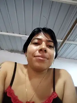 Snapshot of Caro_kitty- chatting on October 8, 2025, 12:50 pm Caro kitty- online show from October 8, 2025, 12:50 pm