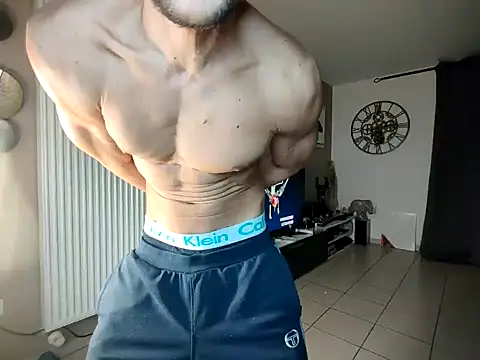Snapshot of ApollonFit_x69 chatting on January 20, 2025, 12:36 am ApollonFit x69 online show from January 20, 2025, 12:36 am