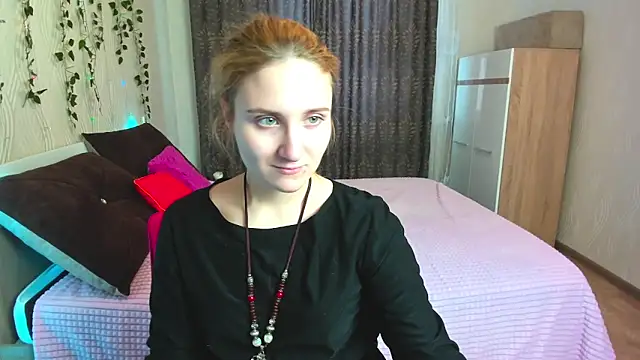 Snapshot of Miss_Elsa_ chatting on February 17, 2025, 2:42 am Miss Elsa online show from February 17, 2025, 2:42 am